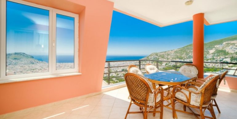 alanya penthouse with fantastic view in tepe 4