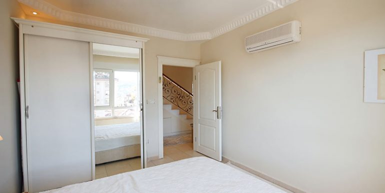 alanya zentrum penthouse 4+1 in renoviertem zustand 28