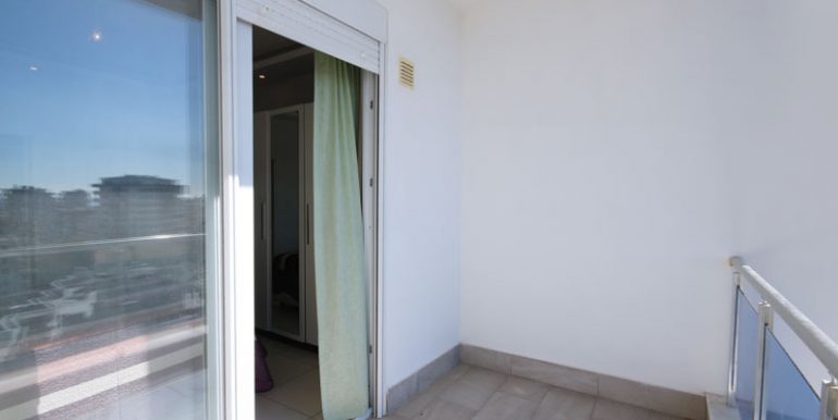 3 bedroom apartment near the beach for sale in alanya 17