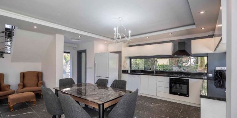 strandnahe private villa in alanya konakli zu verkaufen 17