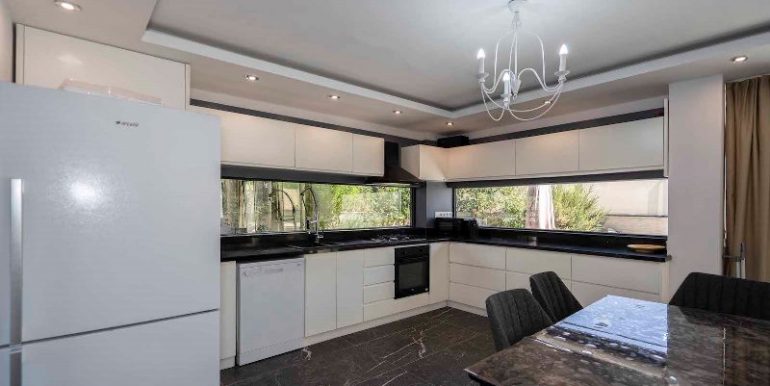 strandnahe private villa in alanya konakli zu verkaufen 18