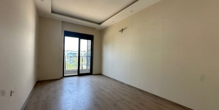 Neubau Wohnung 4 Zimmer mit getrennte Küche 18