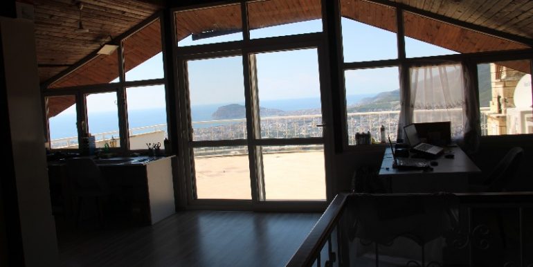 Grosse Alanya Oba Villa im Angebot 2