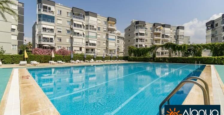 Komplett Renovierte 4-Zimmer Strand Wohnung in Tosmur 1