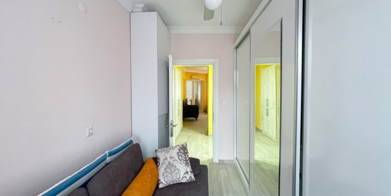 Komplett Renovierte 4-Zimmer Strand Wohnung in Tosmur 30