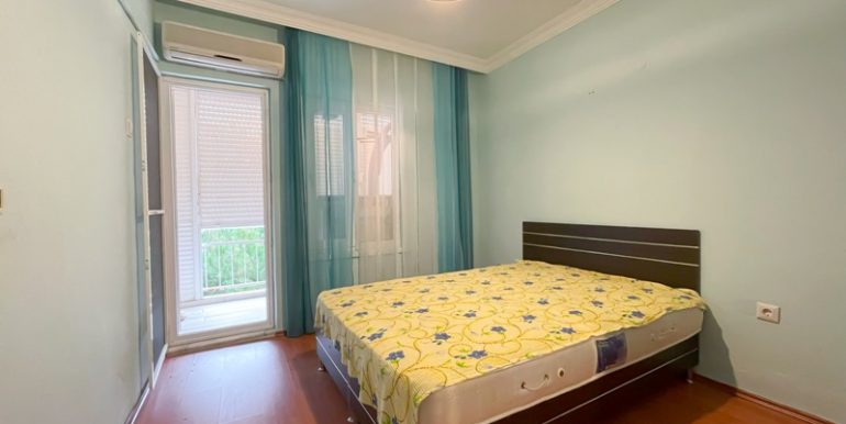 Komplett Renovierte 4-Zimmer Strand Wohnung in Tosmur 34