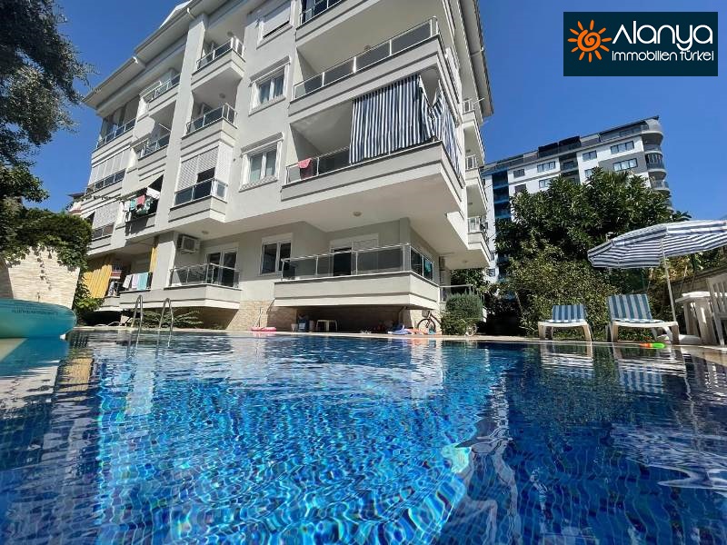 6 zimmer dublex wohnung 800m zum kleopatrastrand