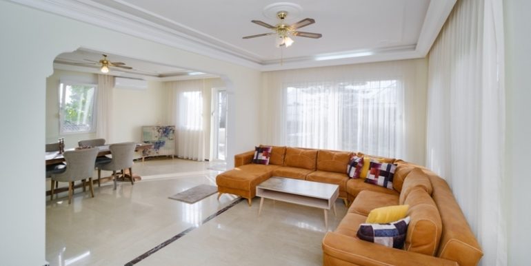Strandnahe Villa in Alanya Konakli für 300.000 Euro zu Verkaufen 18