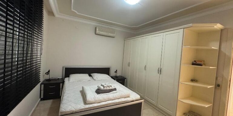 4 Zimmer Villa Alanya mit Pool und Garage 9