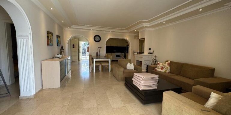 4 Zimmer Villa Alanya mit Pool und Garage 11