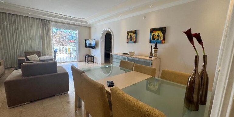 4 Zimmer Villa Alanya mit Pool und Garage 14