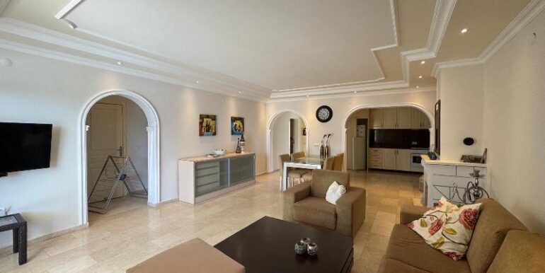 4 Zimmer Villa Alanya mit Pool und Garage 21