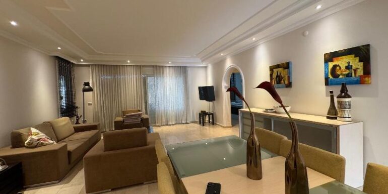 4 Zimmer Villa Alanya mit Pool und Garage 22