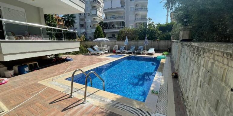 6 zimmer dublex wohnung 800m zum kleopatrastrand 4