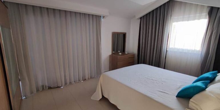 6 zimmer dublex wohnung 800m zum kleopatrastrand 16