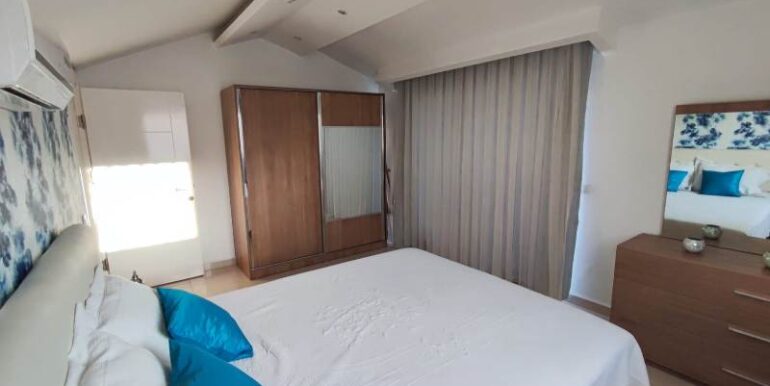 6 zimmer dublex wohnung 800m zum kleopatrastrand 21