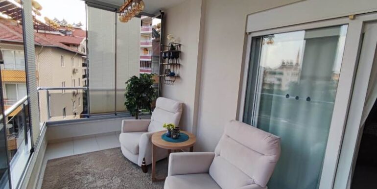 6 zimmer dublex wohnung 800m zum kleopatrastrand 25