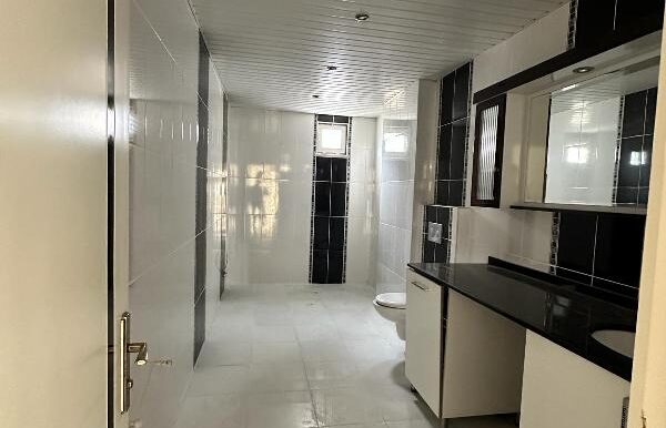 Grosse Neubau Penthouse Dublex Wohnung für 200.000 euro 4