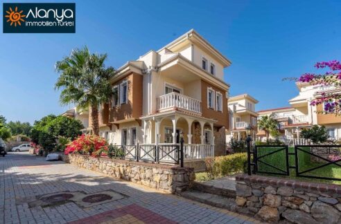 INCEKUM / ALANYA OTTOMAN VILLAGE 3+1 TRIPLEX VILLA 1
