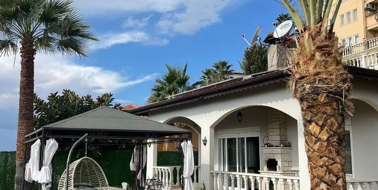 KOMPLETT RENOVIERTE VILLA ALANYA 250.000EURO 1