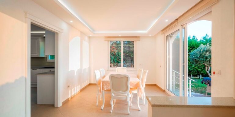 NEUBAU LUXUS VILLA ALANYA TEPE BEKTAS 13