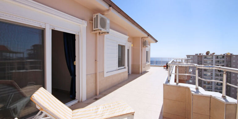 STRANDNAHE GROSSE PENTHOUSE ZU VERKAUFEN 2