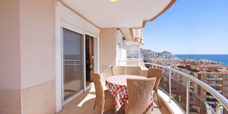 STRANDNAHE GROSSE PENTHOUSE ZU VERKAUFEN 9