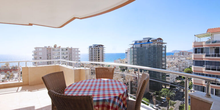 STRANDNAHE GROSSE PENTHOUSE ZU VERKAUFEN 10