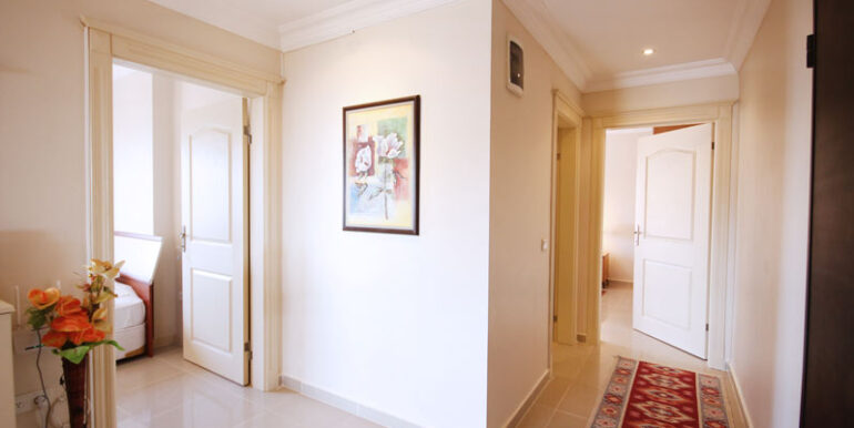 STRANDNAHE GROSSE PENTHOUSE ZU VERKAUFEN 13