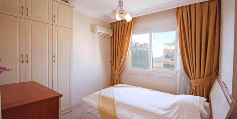 STRANDNAHE GROSSE PENTHOUSE ZU VERKAUFEN 14