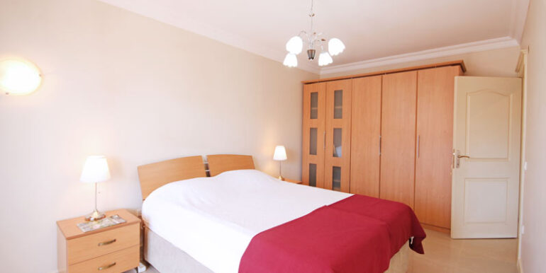 STRANDNAHE GROSSE PENTHOUSE ZU VERKAUFEN 17