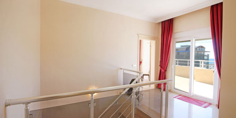 STRANDNAHE GROSSE PENTHOUSE ZU VERKAUFEN 21