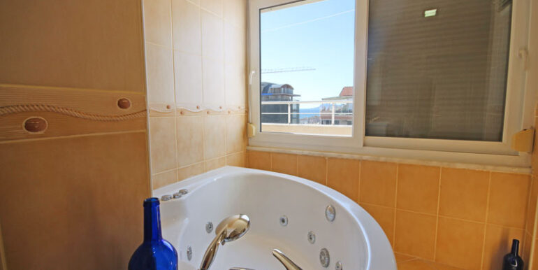 STRANDNAHE GROSSE PENTHOUSE ZU VERKAUFEN 25