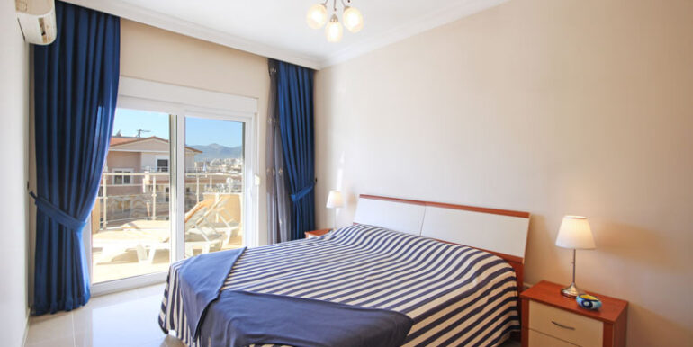 STRANDNAHE GROSSE PENTHOUSE ZU VERKAUFEN 26