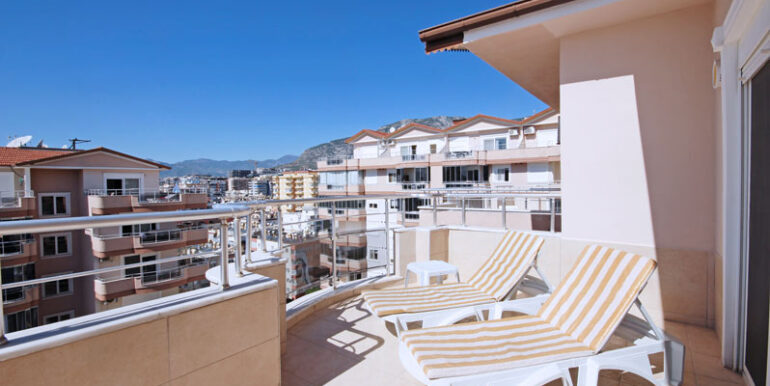 STRANDNAHE GROSSE PENTHOUSE ZU VERKAUFEN 28