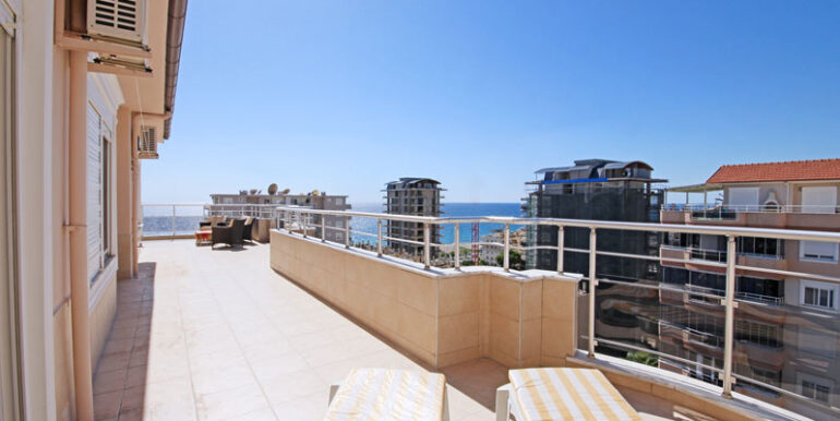 STRANDNAHE GROSSE PENTHOUSE ZU VERKAUFEN 29