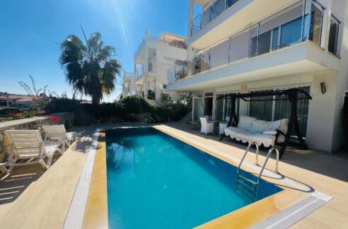 STRANDNAHE PRIVATE VILLA FÜR 370.000 EURO 1