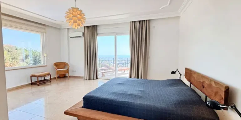 Exklusive Privat Villa mit Meerblick RP15 5