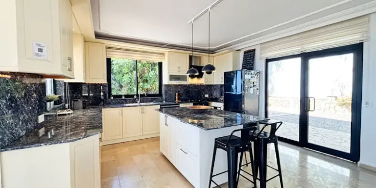 Exklusive Privat Villa mit Meerblick RP15 21