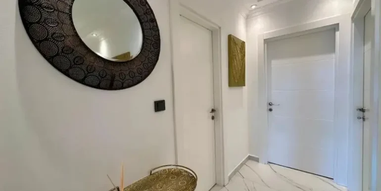 Komplett Renovierte Residenz Wohnung 5678 4