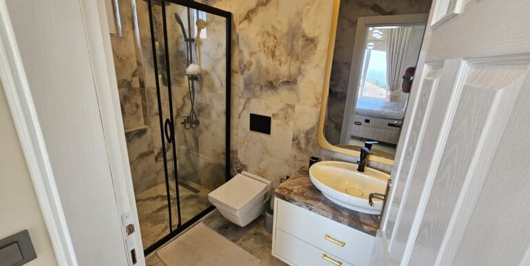 Meerblick Villa in Alanya für 349.000 Euro 9