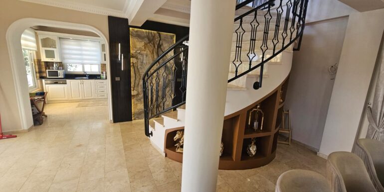 Meerblick Villa in Alanya für 349.000 Euro 16