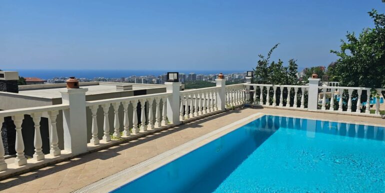 Meerblick Villa in Alanya für 349.000 Euro 17