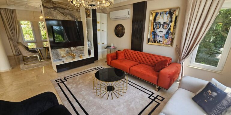 Meerblick Villa in Alanya für 349.000 Euro 19