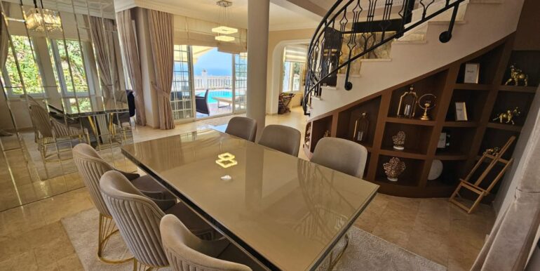 Meerblick Villa in Alanya für 349.000 Euro 22