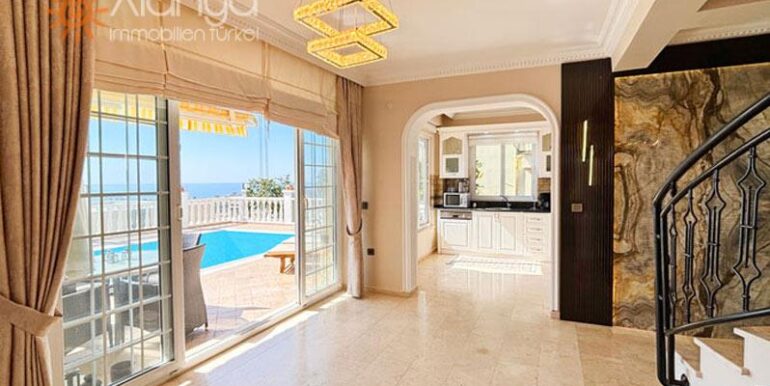 Meerblick Villa in Alanya für 349.000 Euro 31