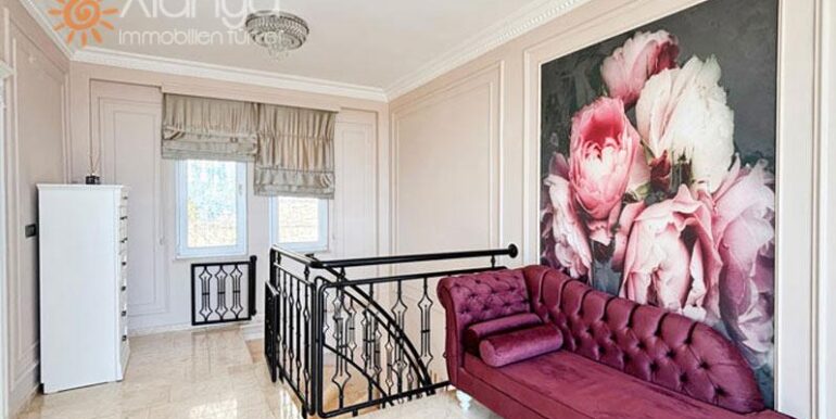 Meerblick Villa in Alanya für 349.000 Euro 38