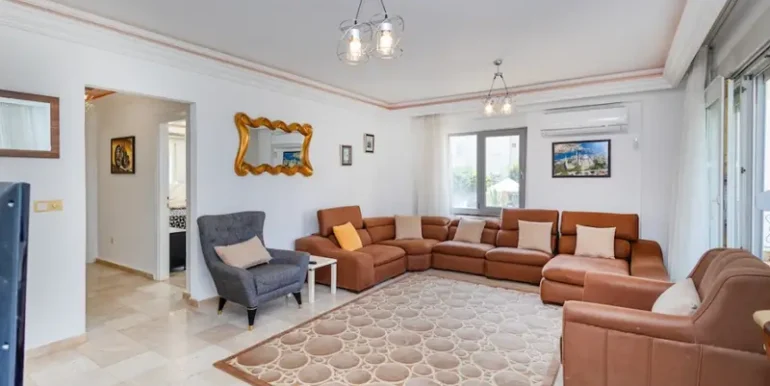 Residenz Wohnung mit Pool & Renoviert 6755 15