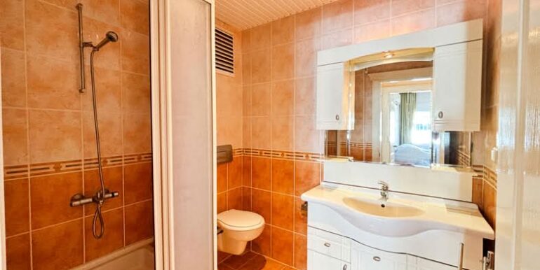 3 Zimmer Meerblick Wohnung für 99.000 Euro 12