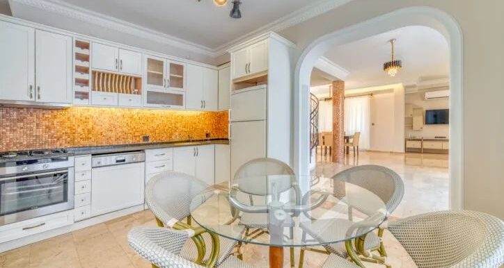 Alanya Privatvilla mit Meerblick im Angebot 4